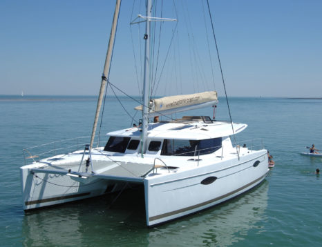 Location catamaran Fountaine Pajot Helia 44