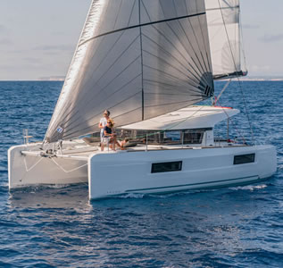 Catamaran LAGOON 40